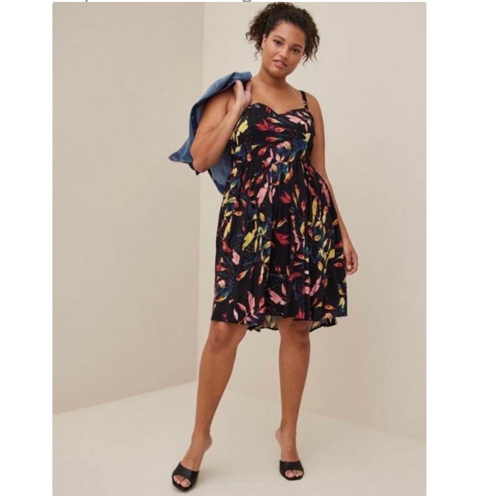 New Torrid Mini Challis High-Low Skater Floral Black Multicolor Dress Size 2X
